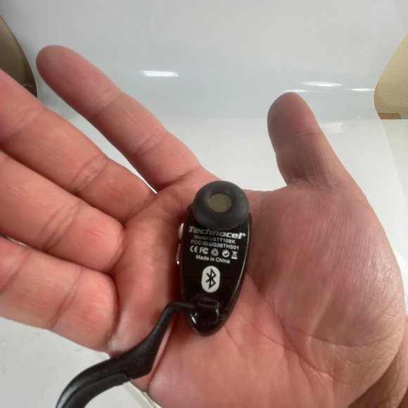 Technocel UBTT10BK Wireless Bluetooth Earpiece Ear-Hook Single Headset Black - Picture 3 of 4